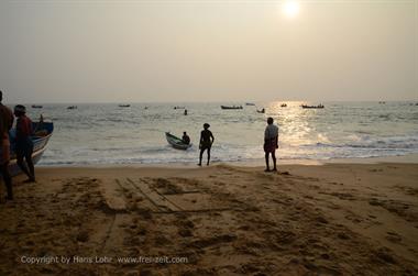 Fishing fleet, Chowara Beach,_DSC_9706_H600